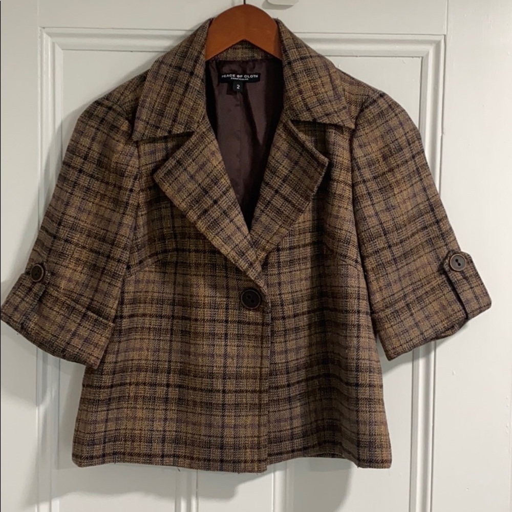Half sleeve blazer